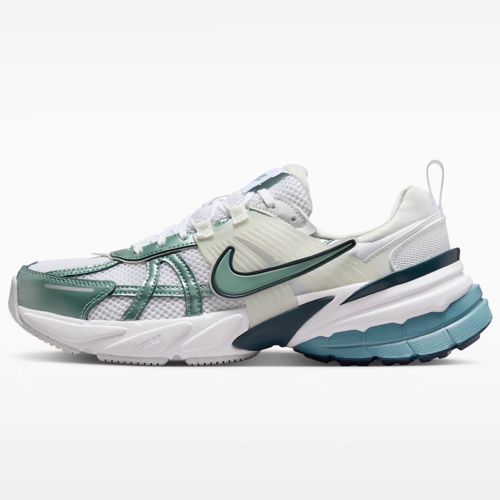 Nike V2K Run Shoes
